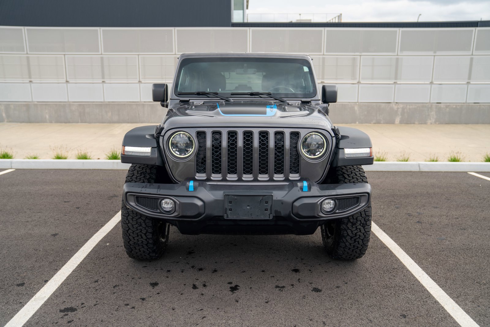 Used 2023 Jeep Wrangler Unlimited Rubicon 4xe w/ Cold Weather Group AWD/4WD image 6
