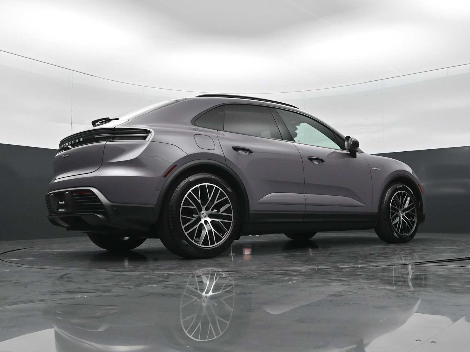 New 2026 Porsche Macan 4 Electric AWD/4WD image 41