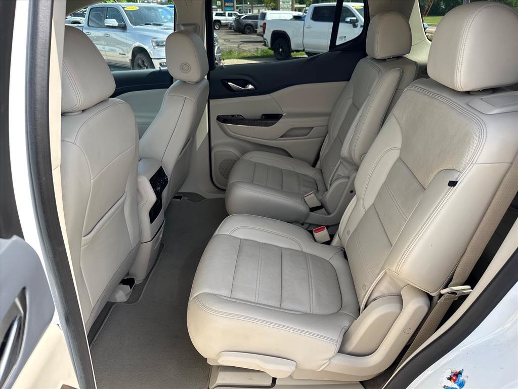 Used 2023 GMC Acadia Denali AWD/4WD image 10