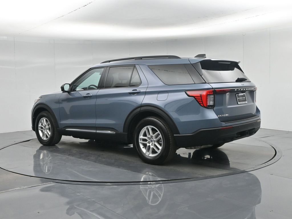 Used 2025 Ford Explorer Active image 7