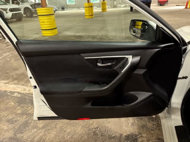 Used 2015 Nissan Altima 2.5 S w/ Power Driver Seat Package FWD image 28