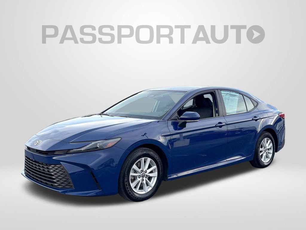 Used 2025 Toyota Camry LE FWD image 1
