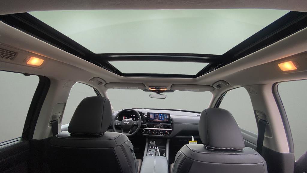 New 2026 Nissan Pathfinder Platinum w/ Cargo Package AWD/4WD image 18
