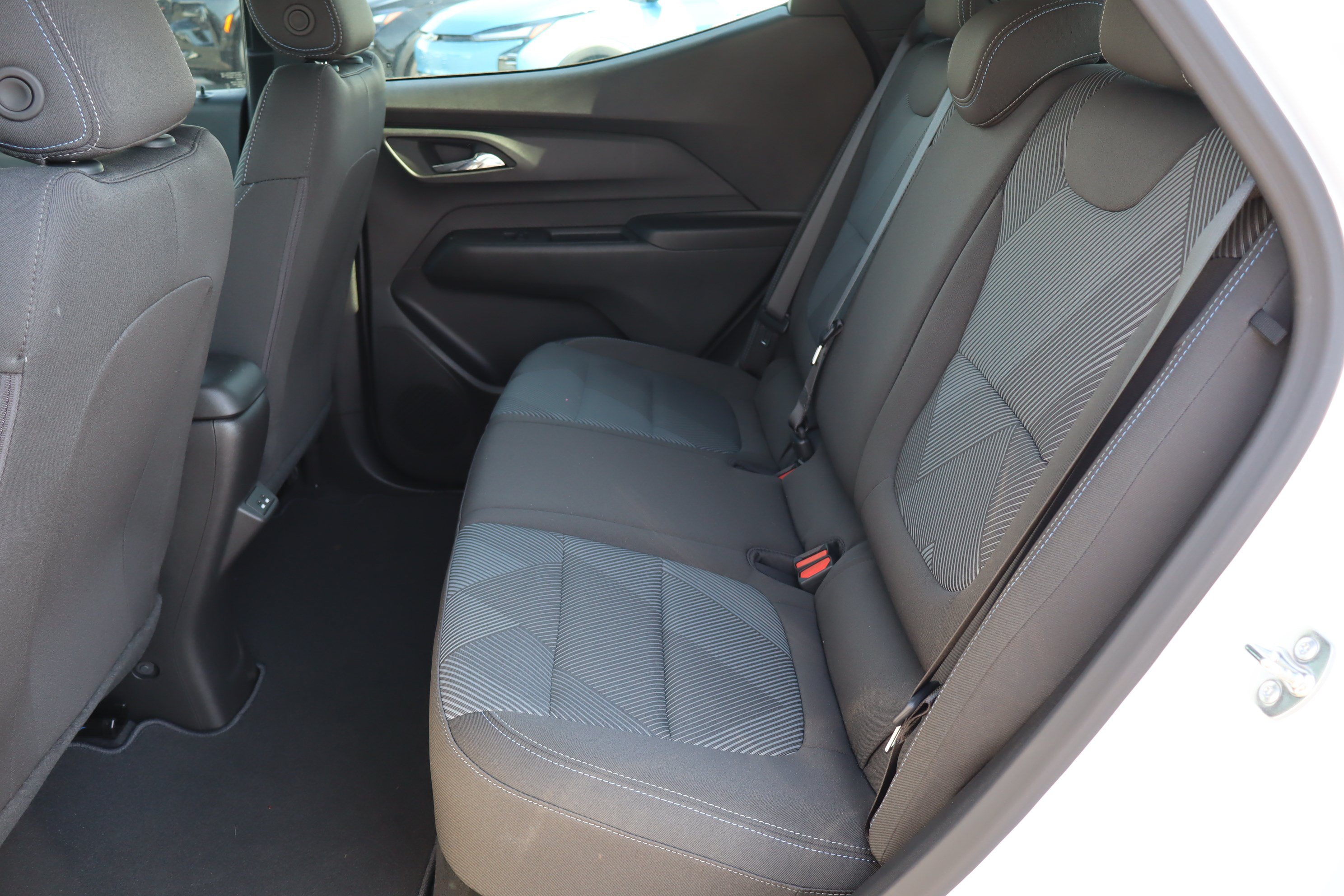 New 2027 Chevrolet Bolt LT w/ Comfort Package FWD image 19