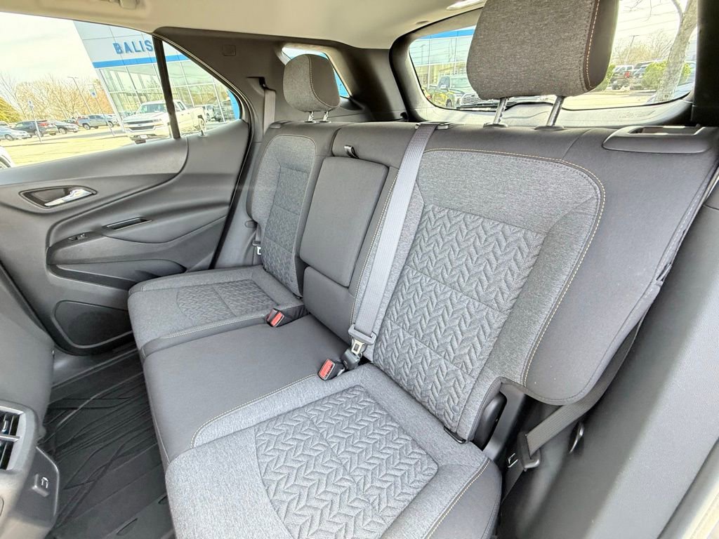 Used 2023 Chevrolet Equinox LT AWD/4WD image 22