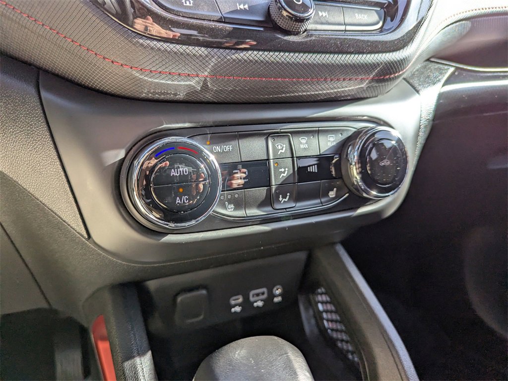 Used 2023 Chevrolet TrailBlazer RS w/ Sun and Liftgate Package image 23