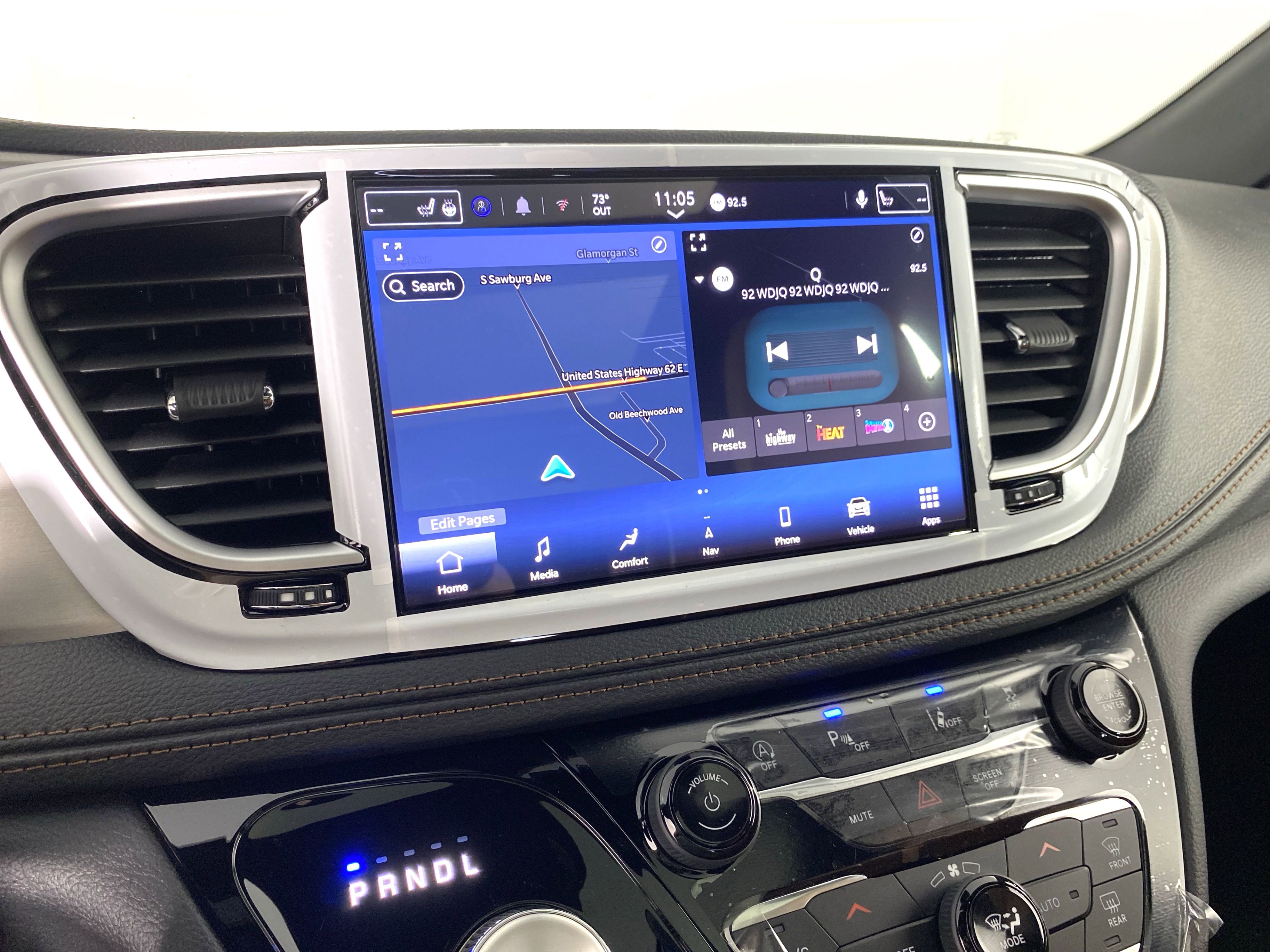 New 2026 Chrysler Pacifica Pinnacle AWD/4WD image 25