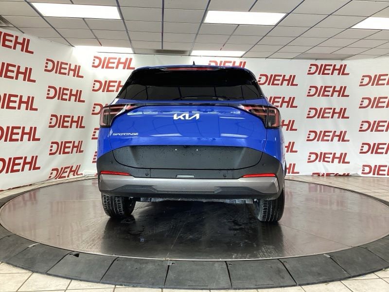 New 2026 Kia Sportage EX w/ EX Panorama Roof Package FWD image 5