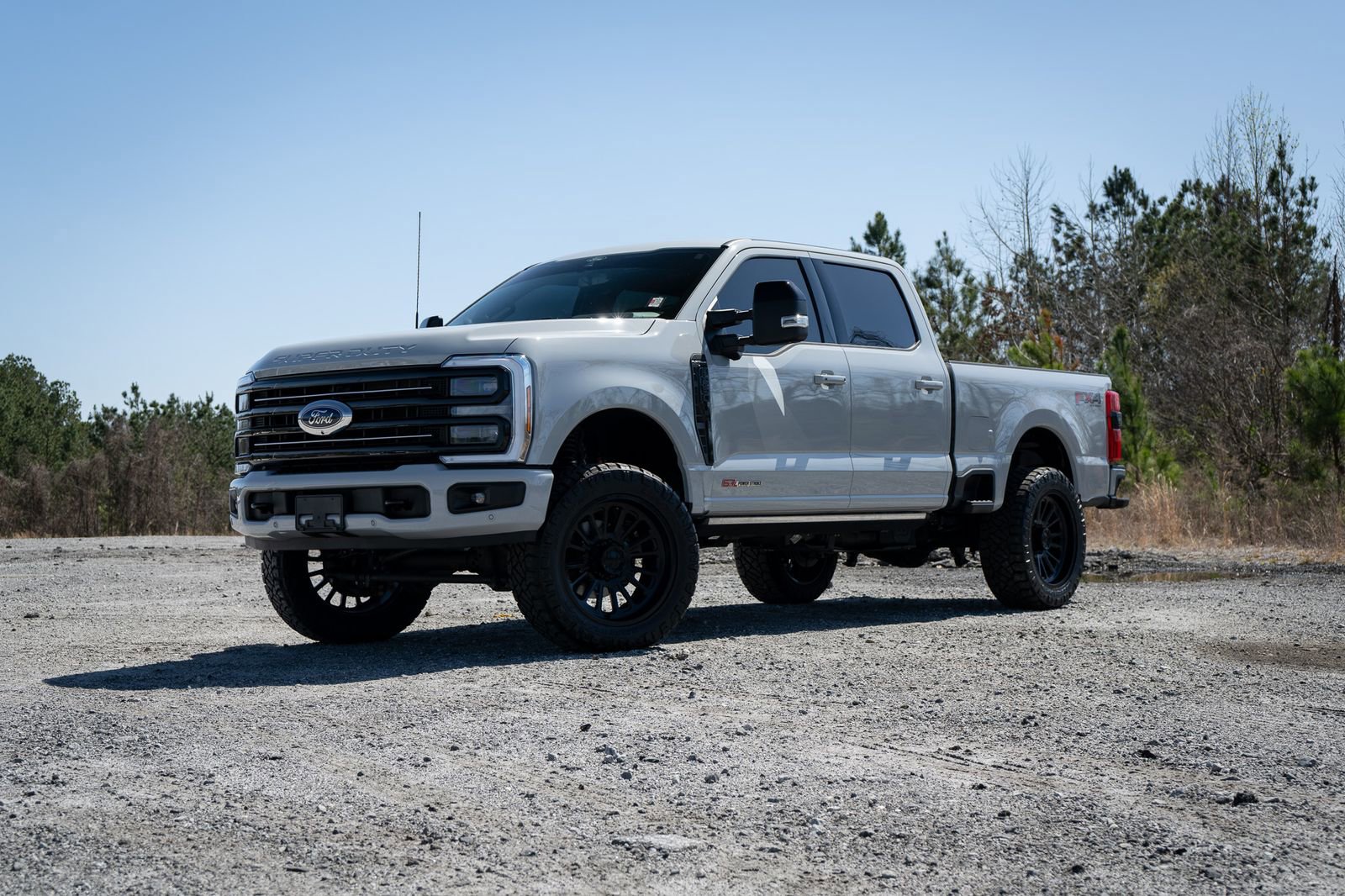 Used 2025 Ford F250 Platinum image 3