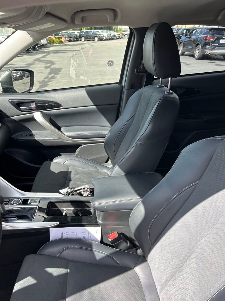 Used 2025 Mitsubishi Eclipse Cross SE image 16
