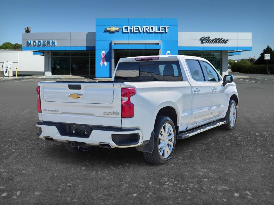 Used 2023 Chevrolet Silverado 1500 High Country AWD/4WD image 5