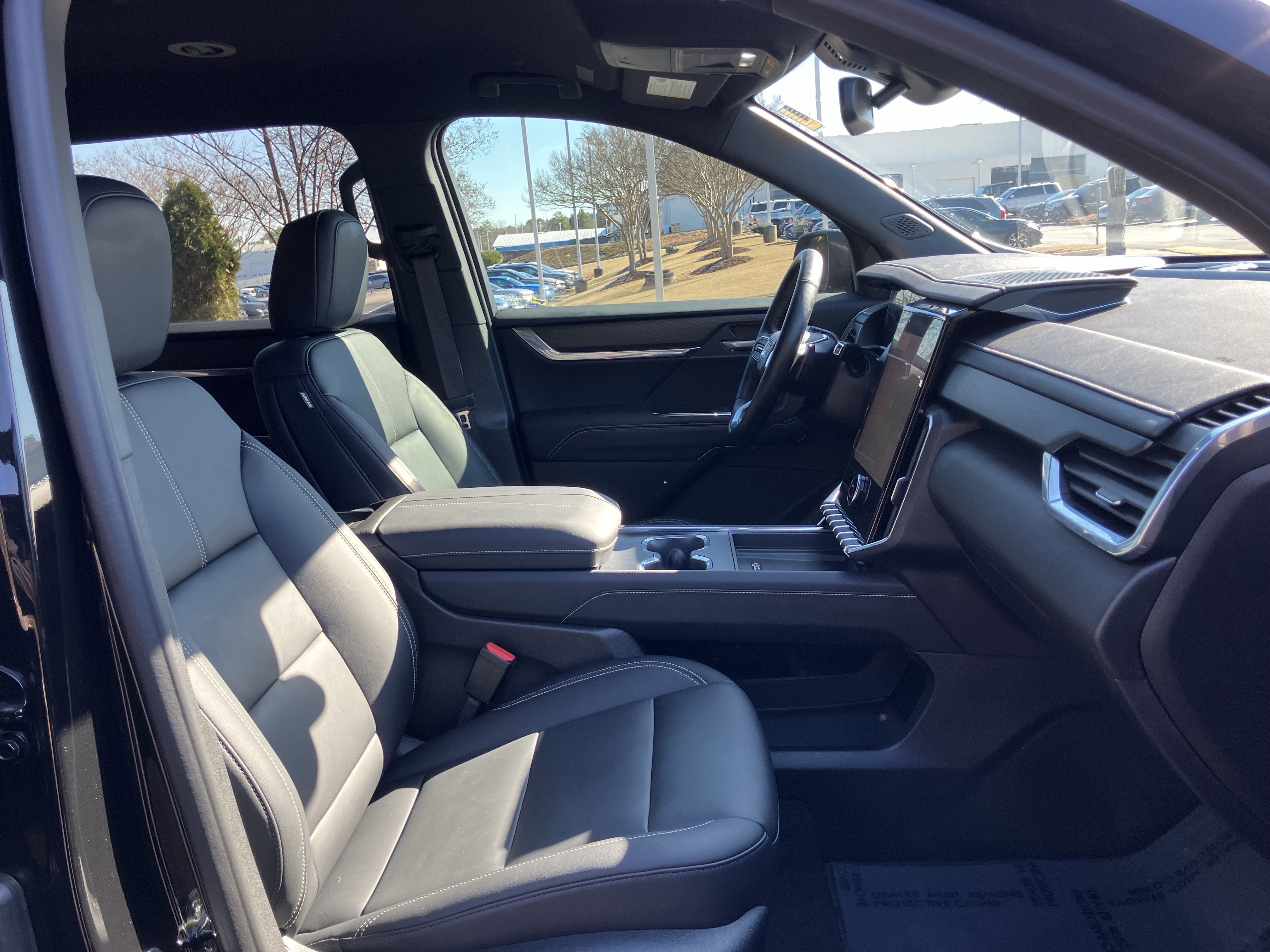 Used 2024 GMC Acadia Elevation image 34