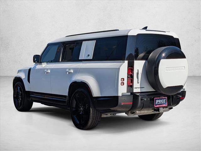 Used 2024 Land Rover Defender 130 X-Dynamic SE image 8