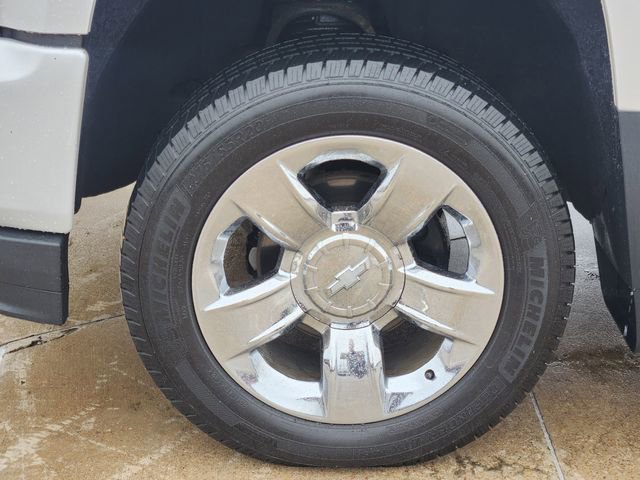 Used 2018 Chevrolet Silverado 1500 LTZ Z71 w/ LTZ Plus Package AWD/4WD image 17
