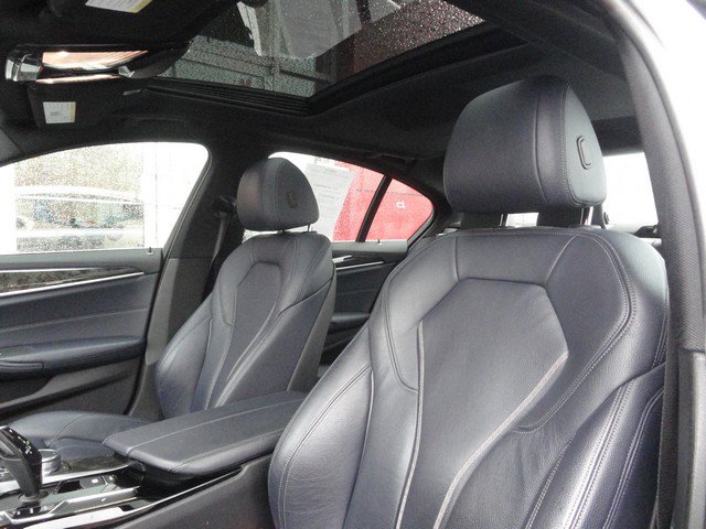 Used 2018 BMW 530i xDrive AWD/4WD image 11