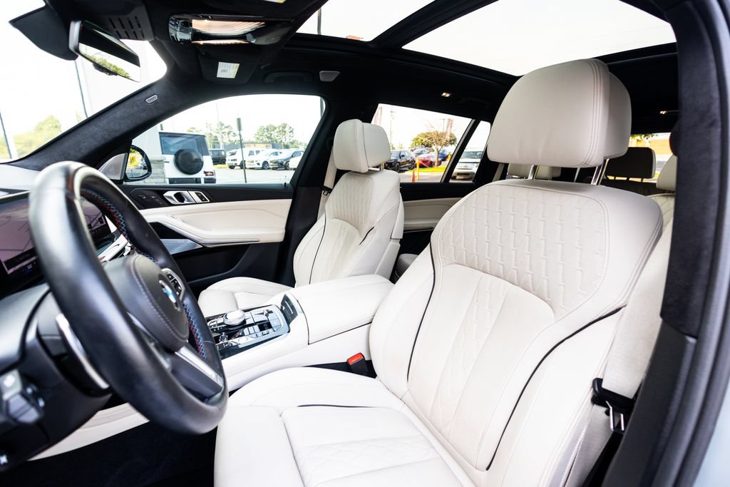 Used 2024 BMW X7 M60i w/ Executive Package AWD/4WD image 41