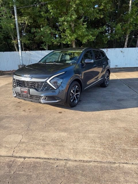 Used 2025 Kia Sportage EX
