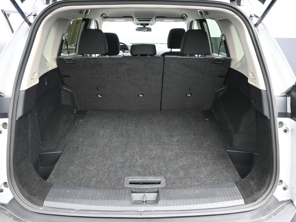 Used 2023 Nissan Rogue SV image 11