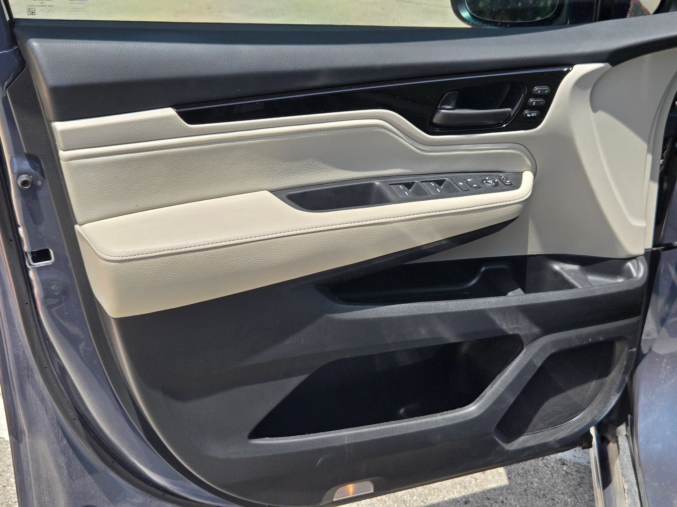 Used 2025 Honda Odyssey Touring image 10