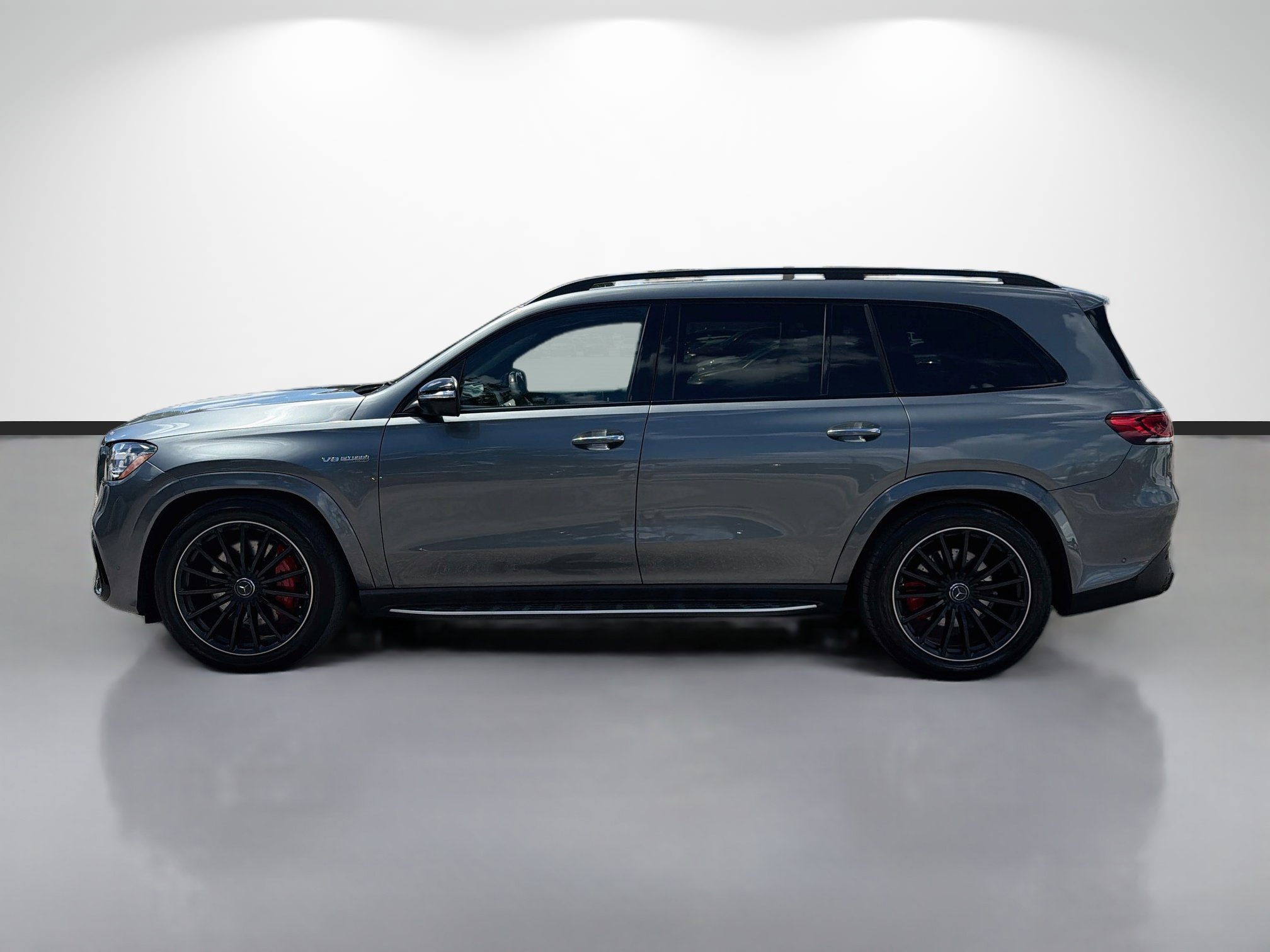 Used 2022 Mercedes-Benz GLS 63 AMG 4MATIC w/ Warmth & Comfort Package image 2