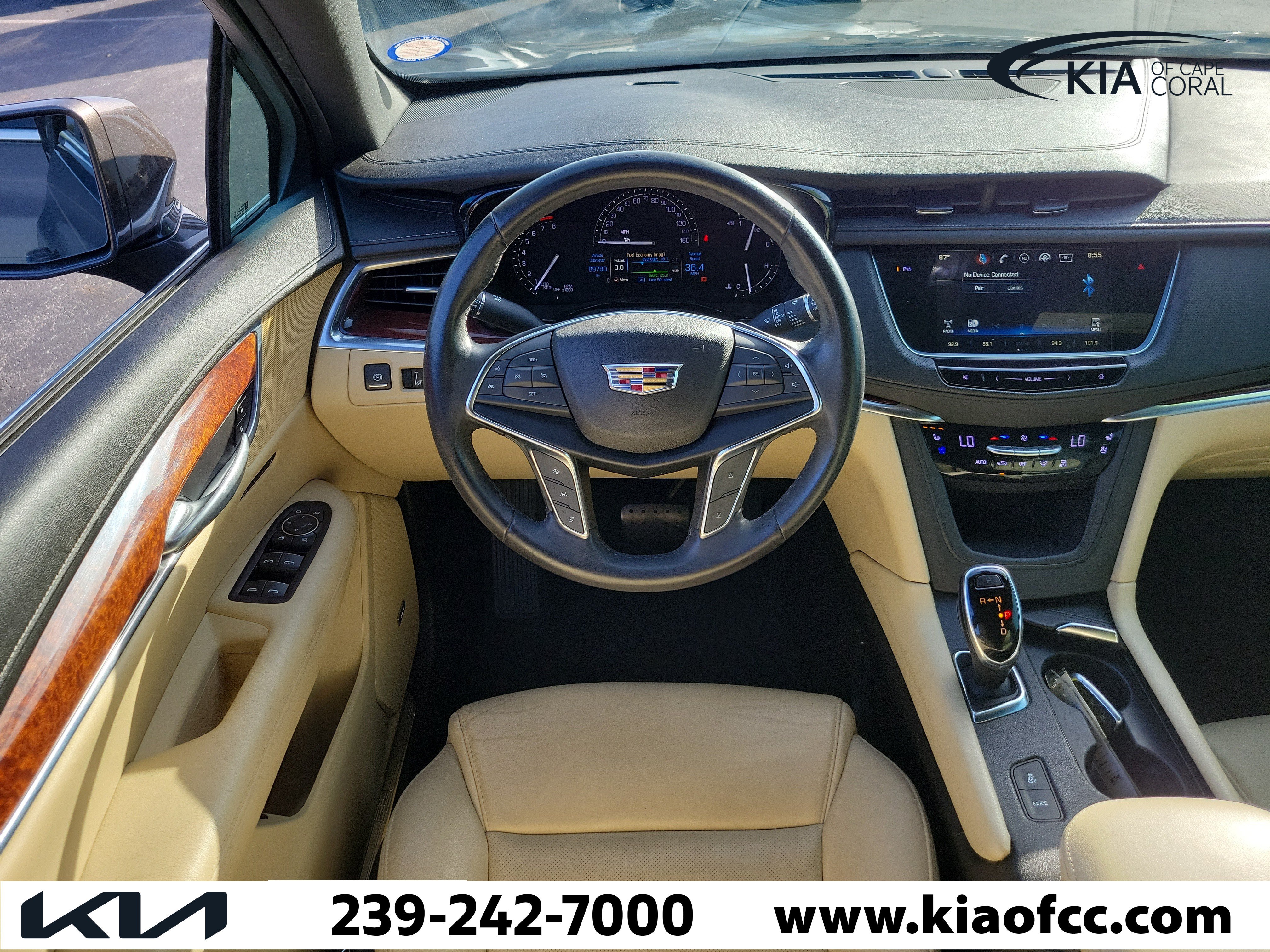Used 2019 Cadillac XT5 Premium Luxury FWD image 17