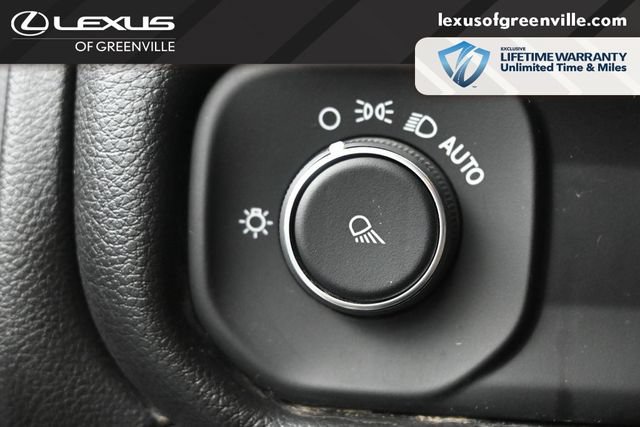 Used 2023 RAM 2500 Tradesman w/ Chrome Appearance Group AWD/4WD image 13