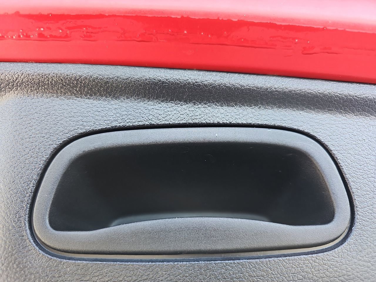 Used 2018 Jeep Compass Latitude w/ Popular Equipment Group image 16