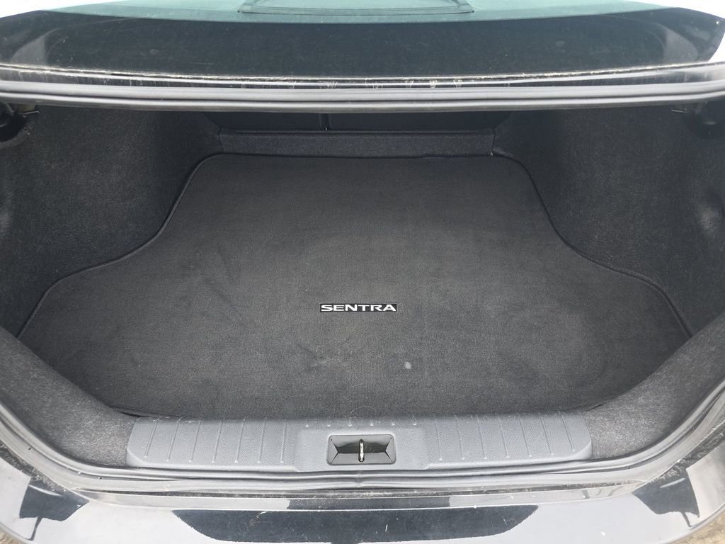 Used 2024 Nissan Sentra SV image 21