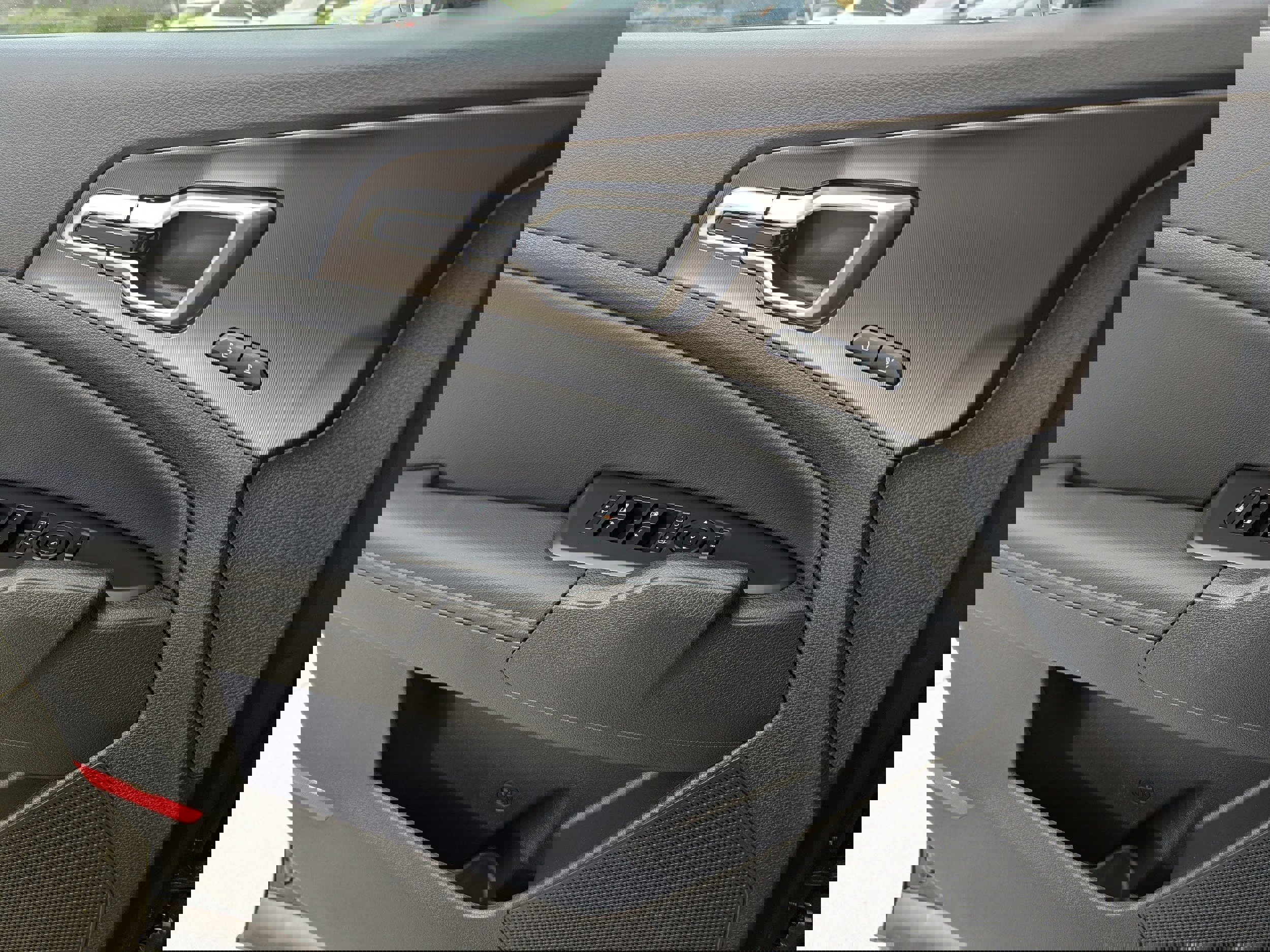 New 2026 Kia Sportage SX image 9