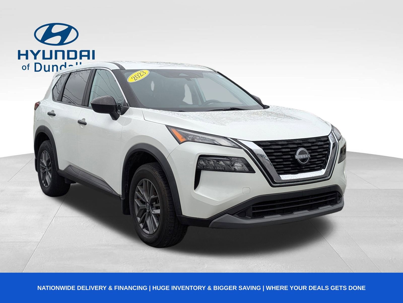 Used 2023 Nissan Rogue S image 12
