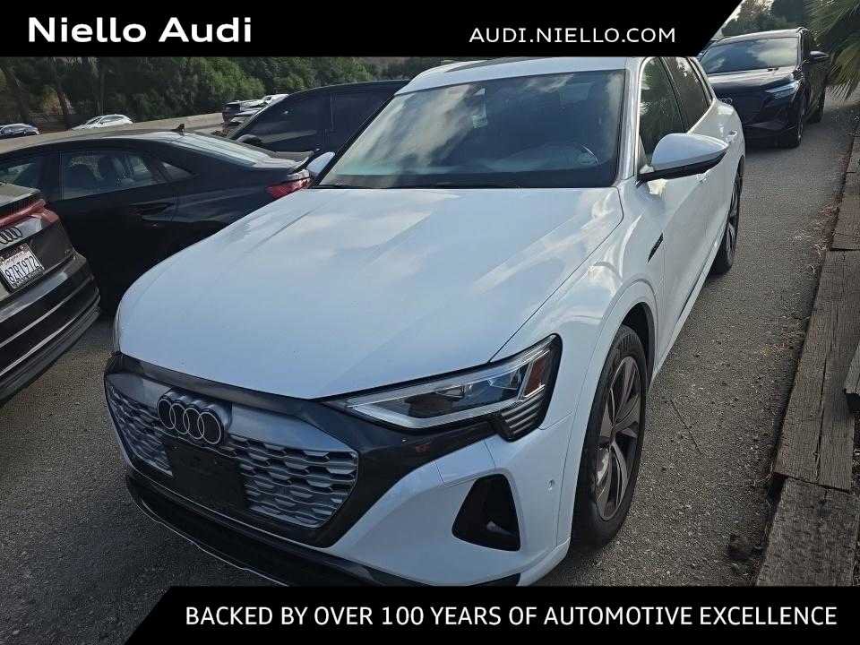 Used 2024 Audi Q8 e-tron Premium Plus w/ Premium Plus Package
