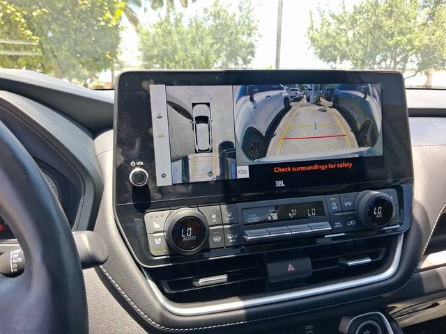Used 2025 Toyota Grand Highlander AWD image 22