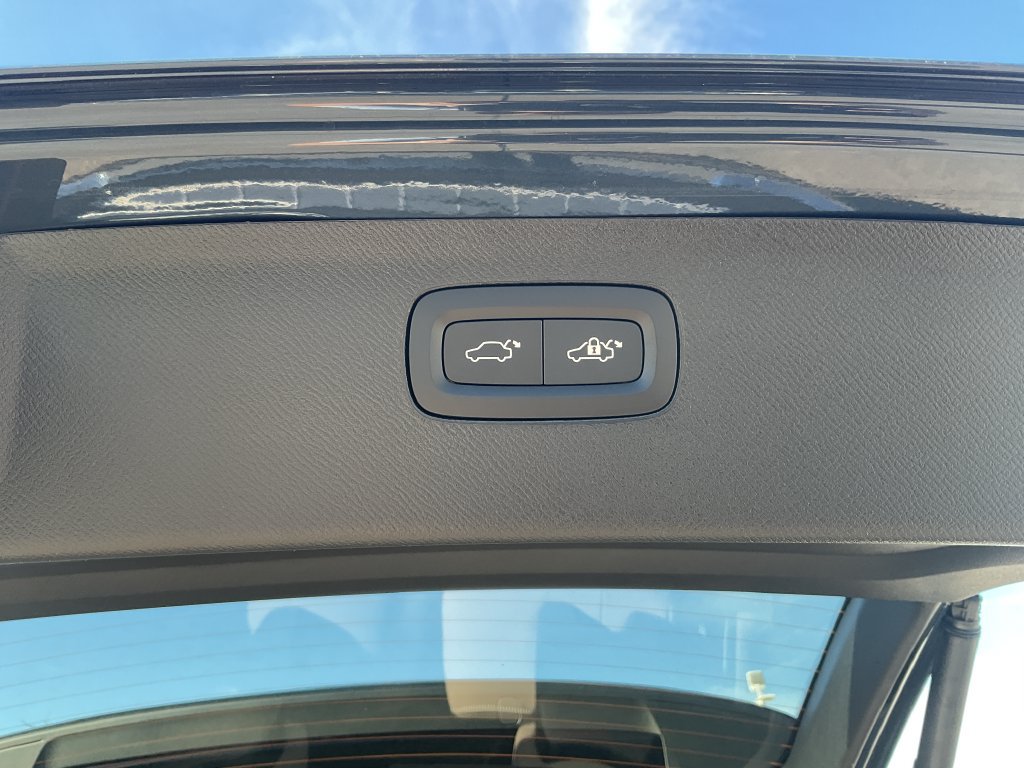New 2027 Volvo XC90 B6 Plus AWD/4WD image 10