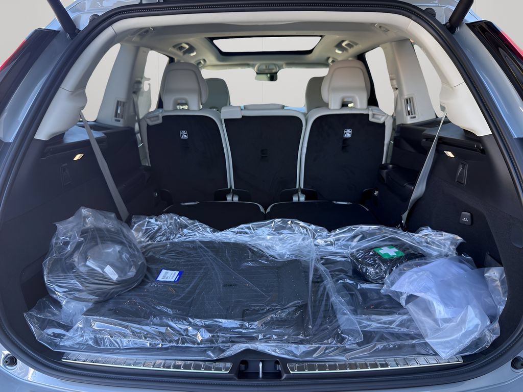 New 2026 Volvo XC90 T8 Ultra w/ Protection Package Premier AWD/4WD image 37