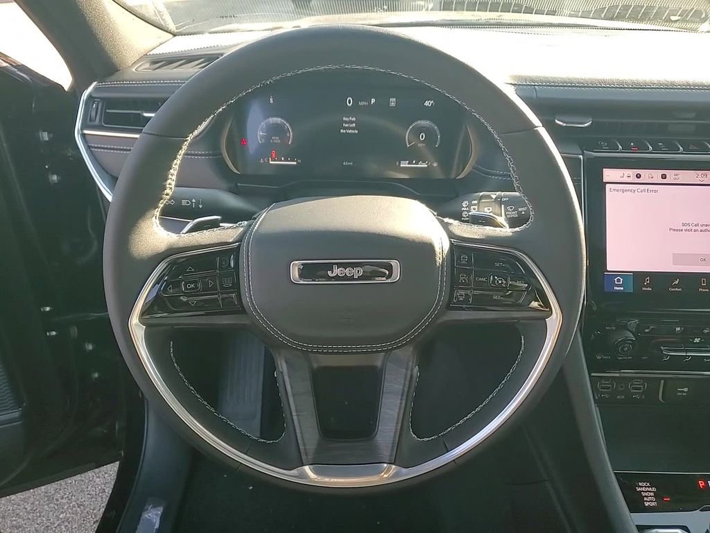 New 2025 Jeep Grand Cherokee L Overland w/ Luxury Tech Group IV image 11