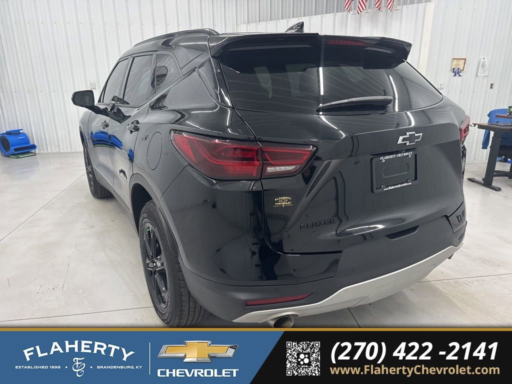 Used 2024 Chevrolet Blazer LT w/ Midnight/Sport Edition image 5