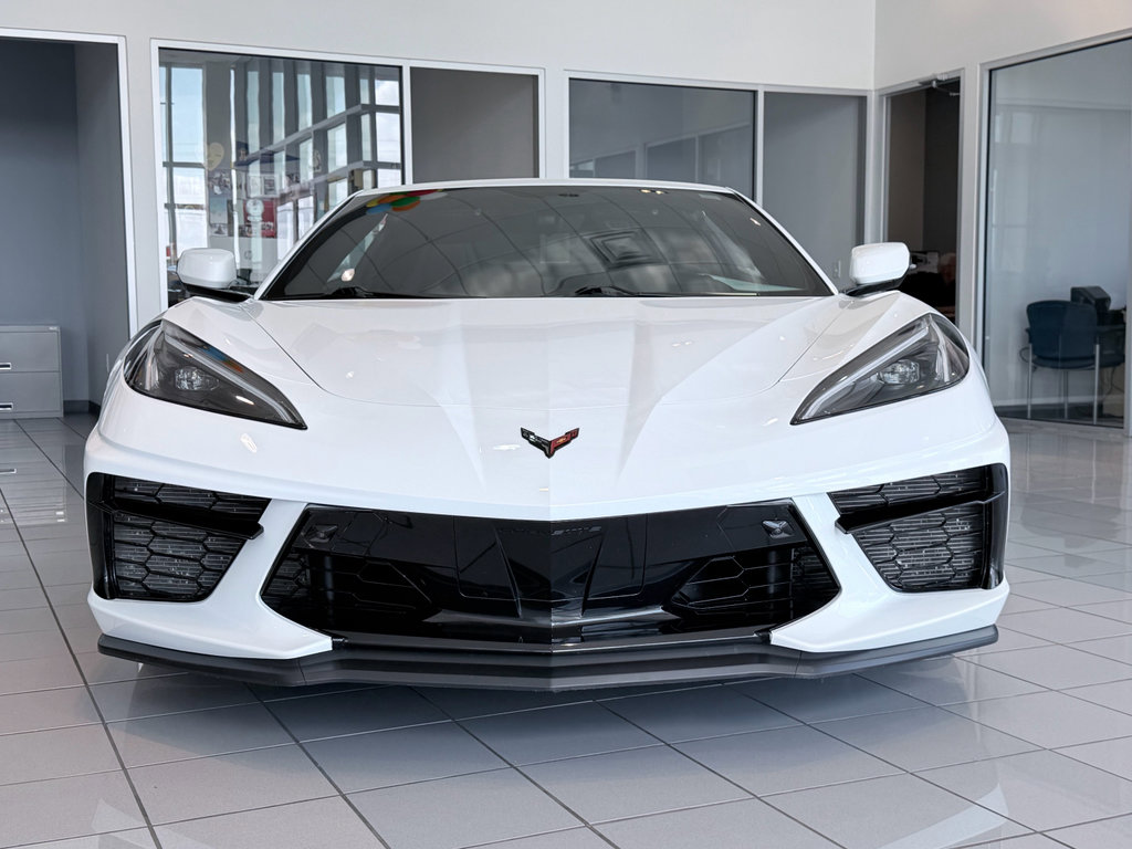 Used 2023 Chevrolet Corvette Stingray Preferred Cpe w/ Z51 Performance Package RWD image 3