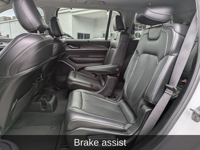 Used 2021 Jeep Grand Cherokee L Limited w/ Luxury Tech Group II AWD/4WD image 20