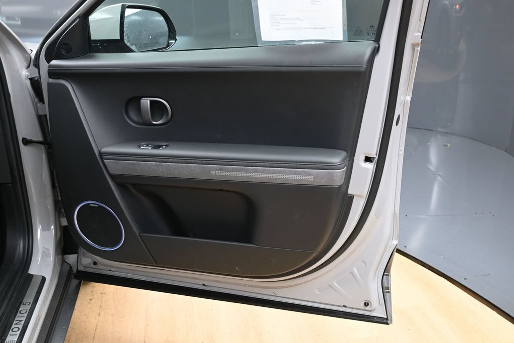 Used 2025 Hyundai Ioniq 5 Limited RWD image 33