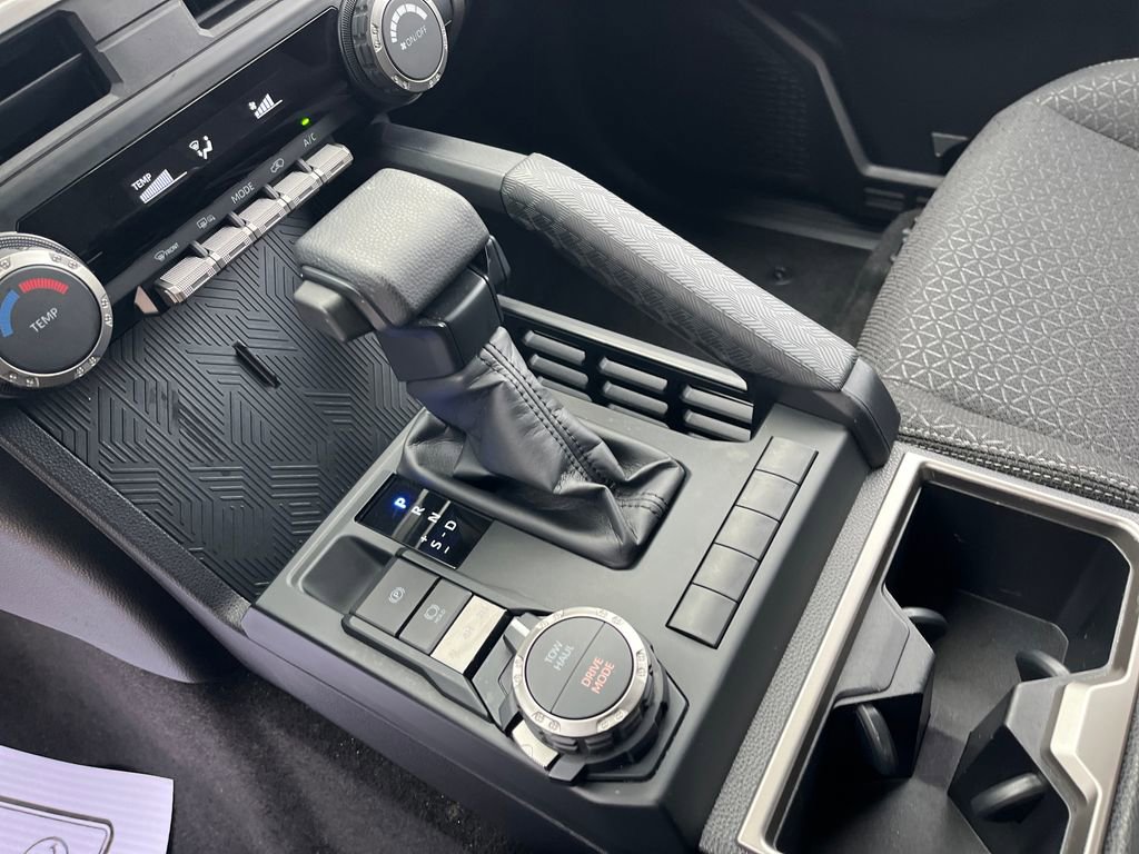 Used 2025 Toyota 4Runner SR5 image 27