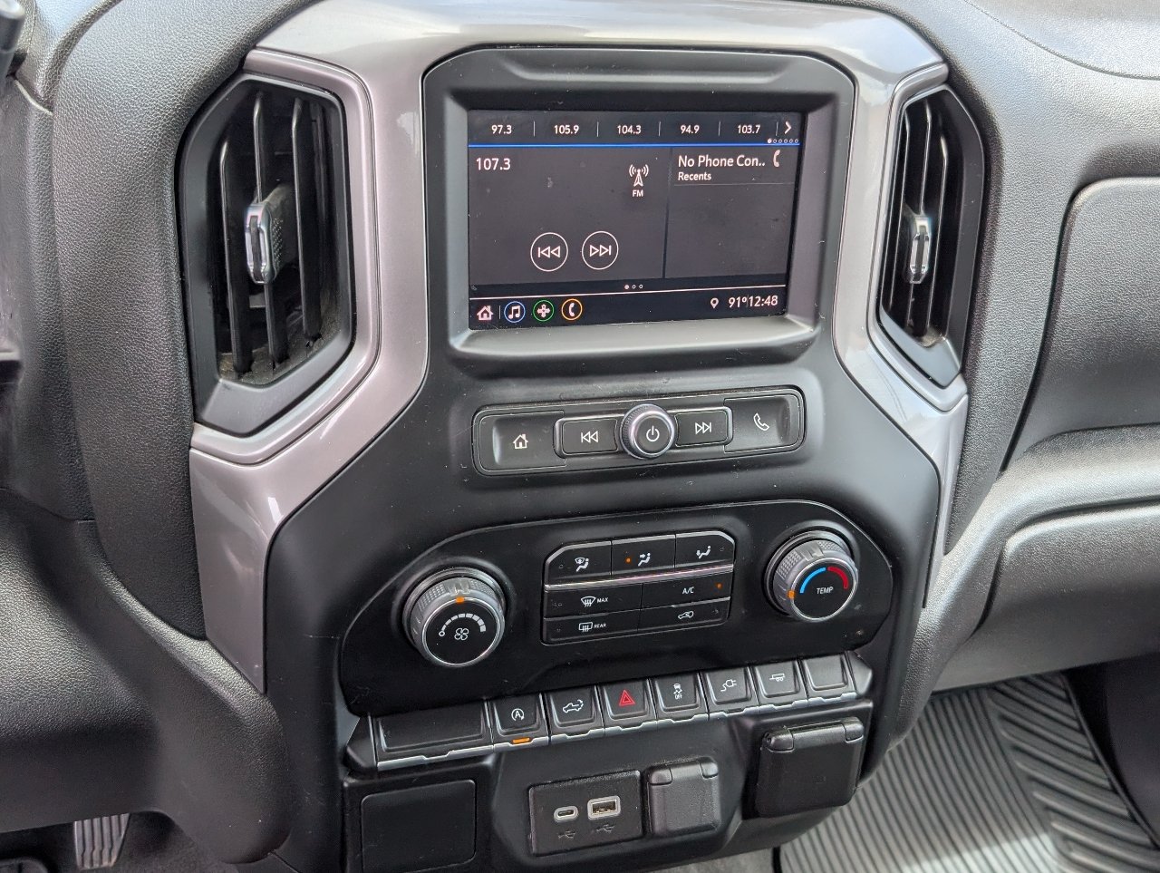 Used 2022 Chevrolet Silverado 1500 Custom w/ LPO, Blackout Package RWD image 16