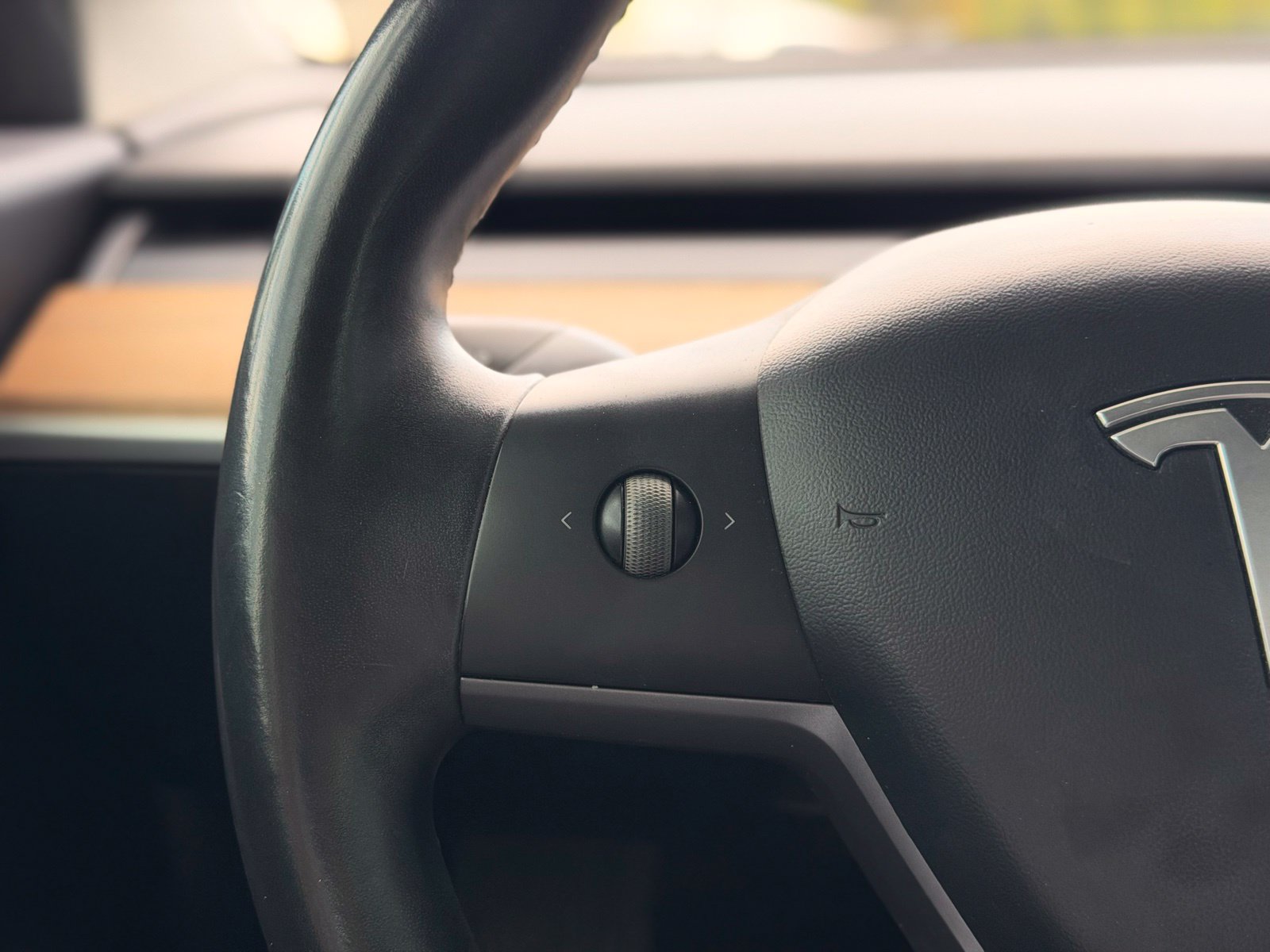 Used 2019 Tesla Model 3 Long Range AWD/4WD image 32