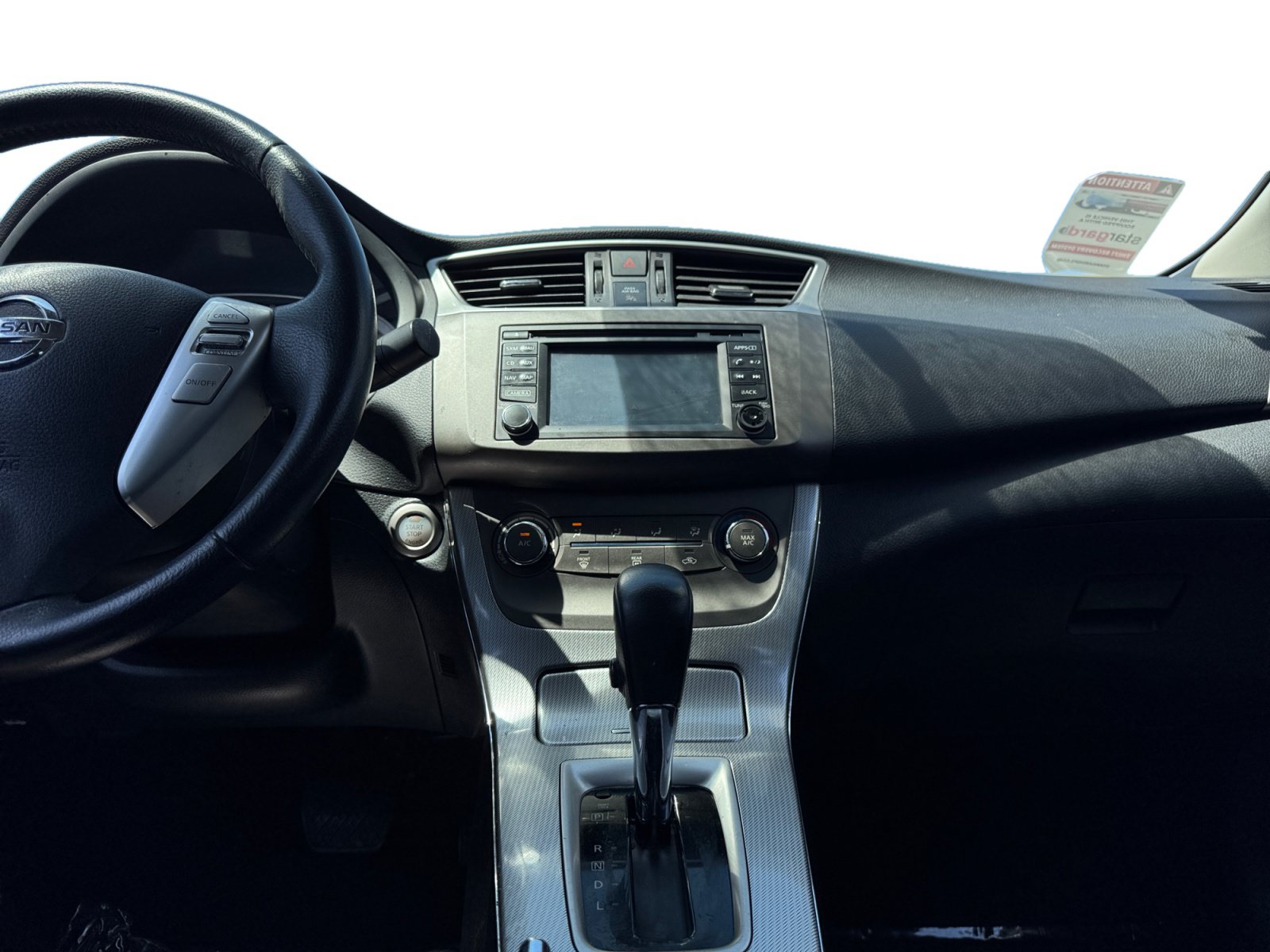 Used 2014 Nissan Sentra SR w/ SR Driver Package FWD image 11