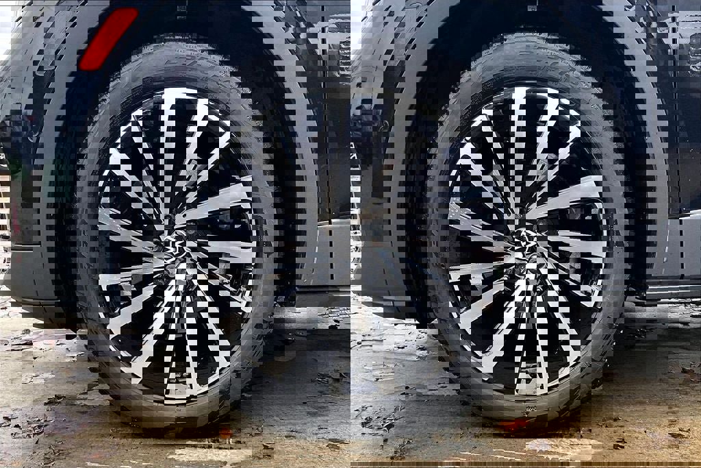 Certified 2023 Volkswagen ID.4 Pro S Plus image 8