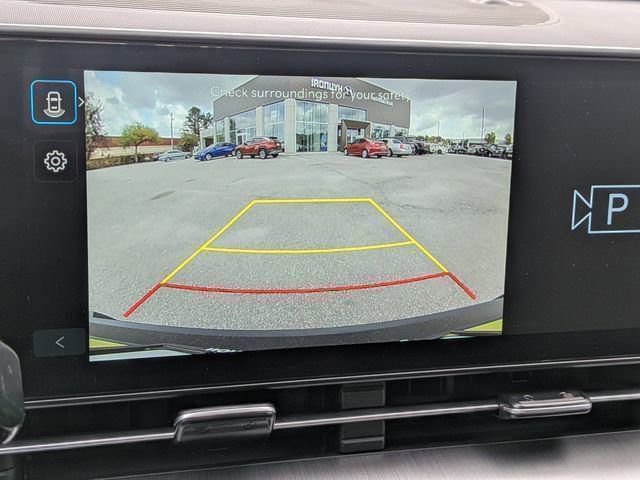 Certified 2025 Hyundai Kona SEL FWD image 22