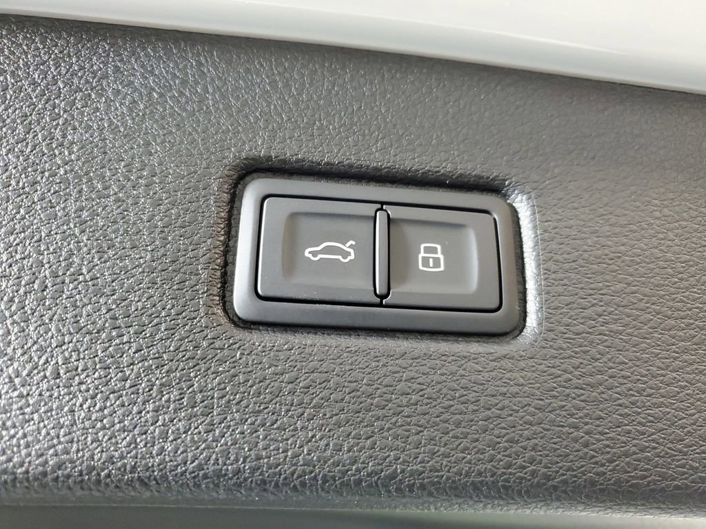 New 2026 Audi Q7 3.0T Premium Plus image 10