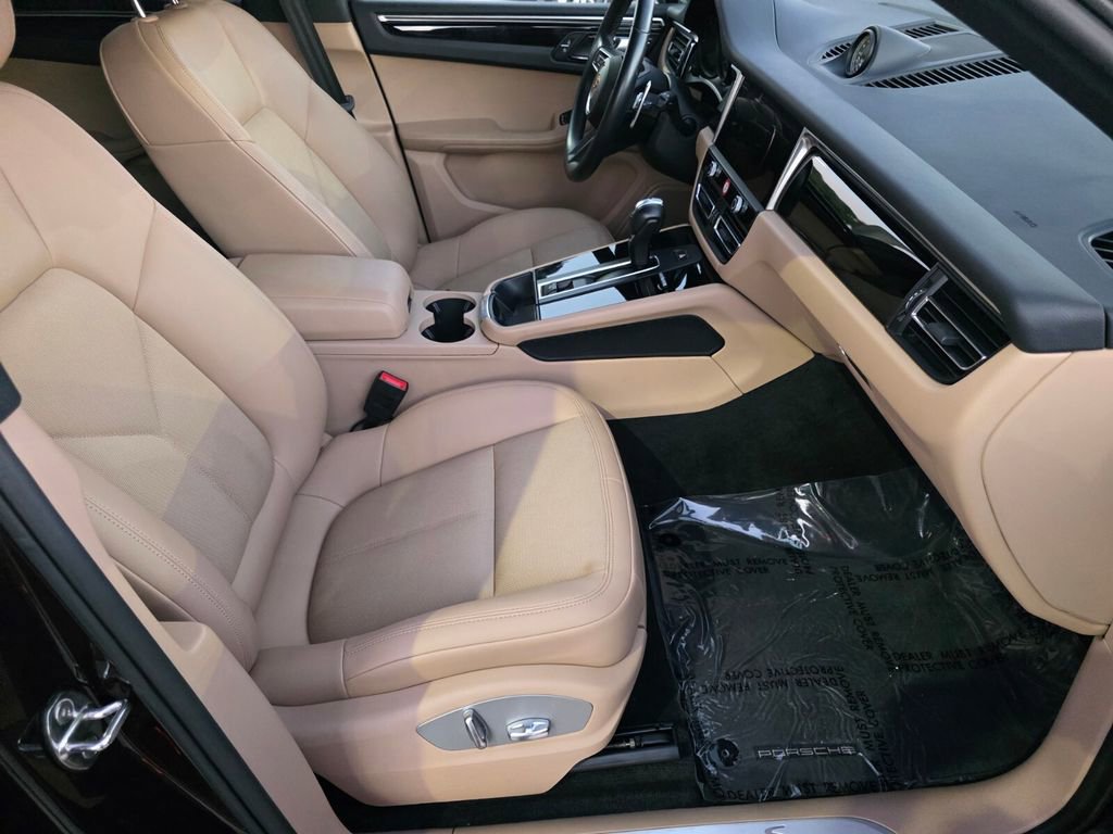 Used 2024 Porsche Macan S image 30