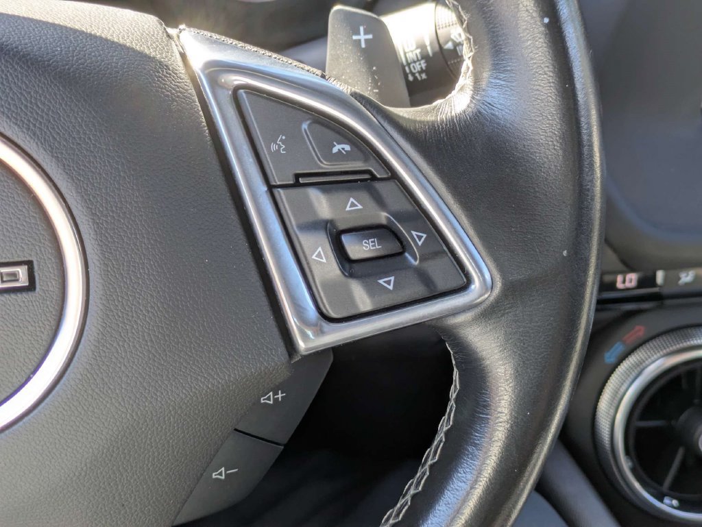 Used 2022 Chevrolet Camaro LT RWD image 26