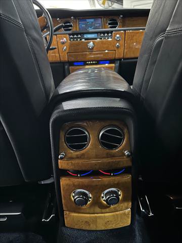 Used 2006 Rolls-Royce Phantom Sedan RWD image 28