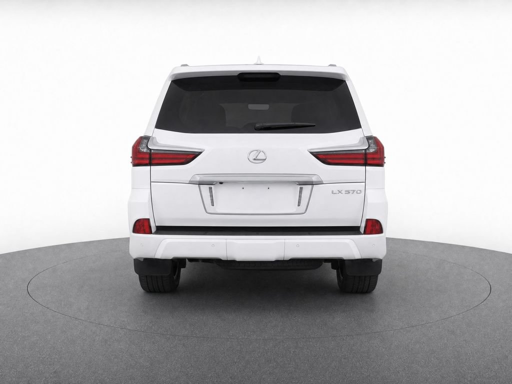 Used 2021 Lexus LX 570 4WD w/ Luxury Package image 4